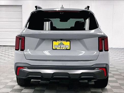 Used 2024 Kia Sorento SX Prestige image 5