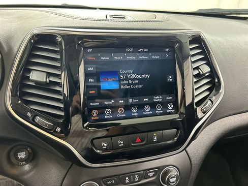 Used 2021 Jeep Cherokee Limited AWD/4WD image 14