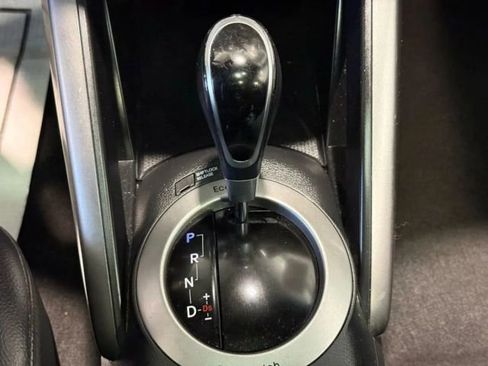 Used 2016 Hyundai Veloster w/ Option Group 02 FWD image 17