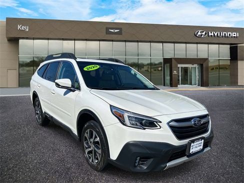 Used 2020 Subaru Outback Limited image 3