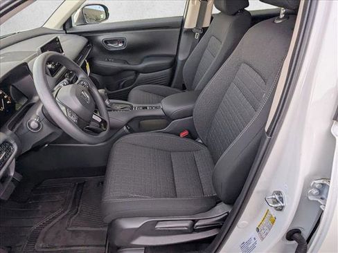 New 2026 Honda HR-V LX image 4