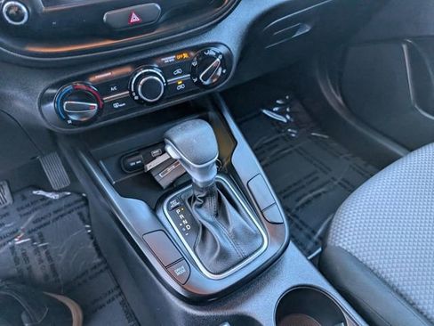 Used 2024 Kia Soul LX w/ Option Group 015 image 16