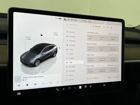 Used 2023 Tesla Model Y Long Range image 29
