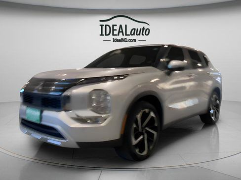 Used 2024 Mitsubishi Outlander SE AWD/4WD image 9
