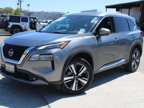 Used 2022 Nissan Rogue SL FWD image 11