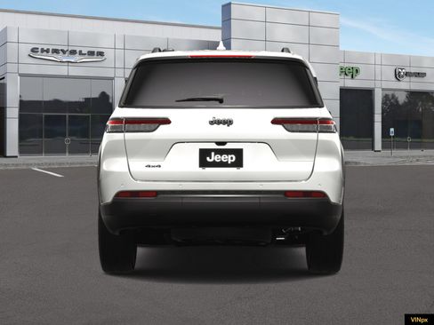 New 2025 Jeep Grand Cherokee L Altitude image 6