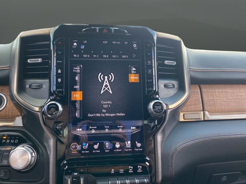 Used 2019 RAM 1500 Limited AWD/4WD image 15