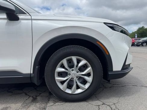 Used 2025 Honda CR-V LX image 11