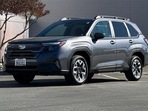 Used 2026 Subaru Forester Premium image 9