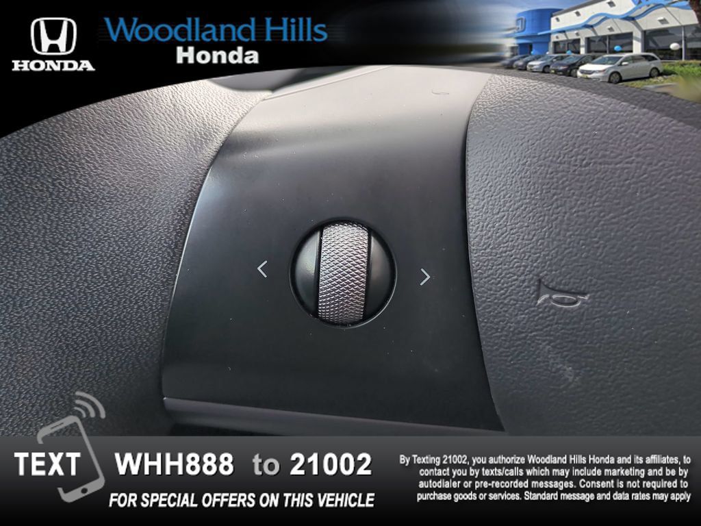Used 2022 Tesla Model Y Long Range AWD/4WD image 11