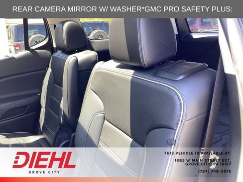 Used 2023 GMC Acadia Denali w/ Denali Ultimate Package AWD/4WD image 19