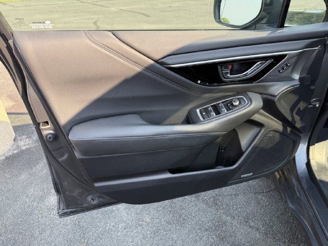 Used 2020 Subaru Outback Limited XT w/ Popular Package #2 AWD/4WD image 17