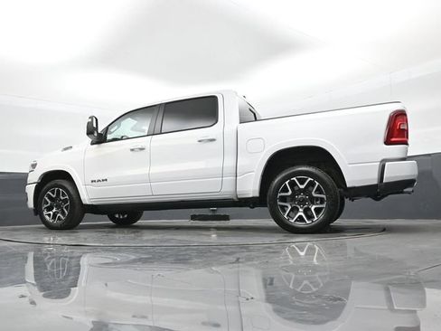 Used 2025 RAM 1500 Laramie AWD/4WD image 36