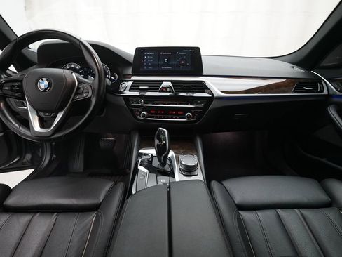 Used 2017 BMW 530i xDrive AWD/4WD image 5