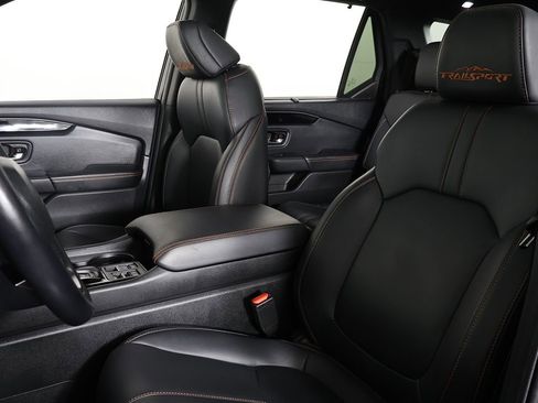 Used 2024 Honda Pilot TrailSport image 31