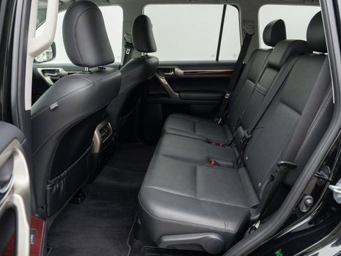 Used 2019 Lexus GX 460 Premium AWD/4WD image 4