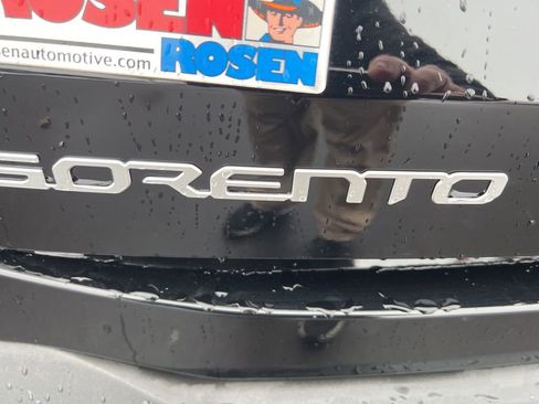 Certified 2024 Kia Sorento SX image 34