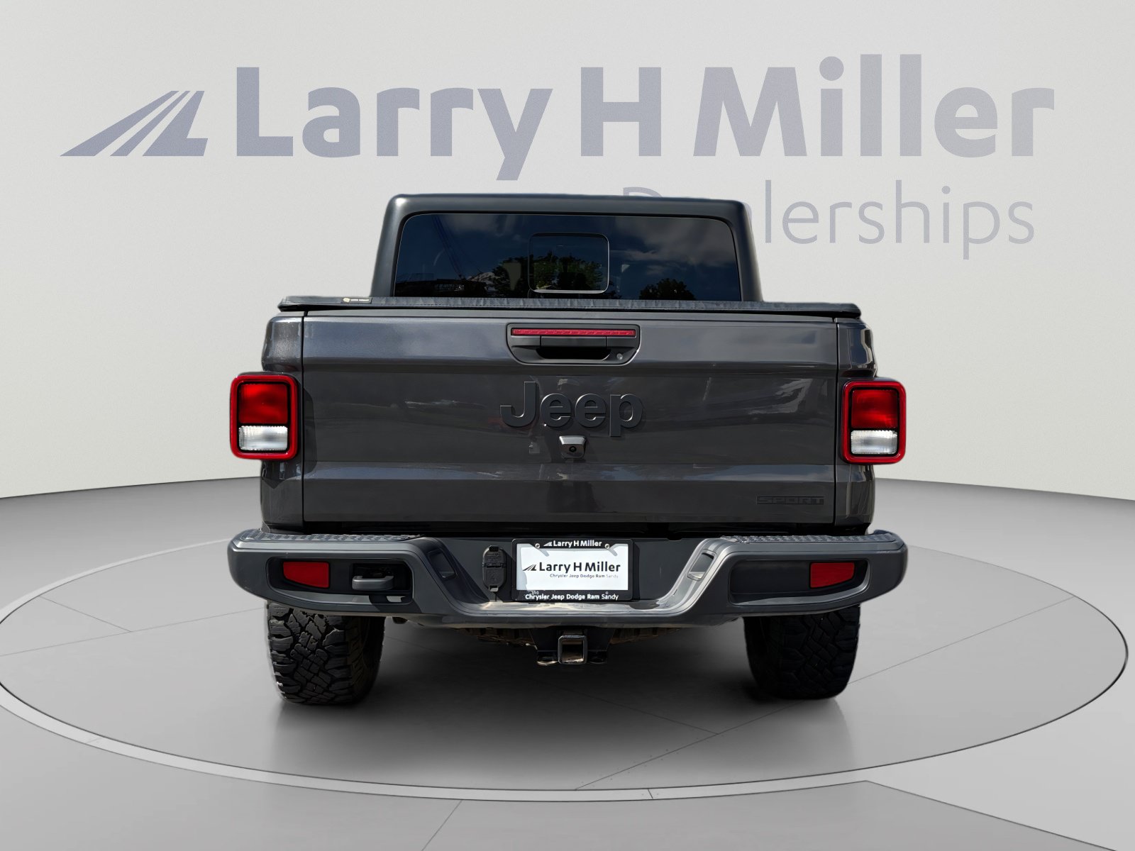 Used 2021 Jeep Gladiator Sport AWD/4WD image 4
