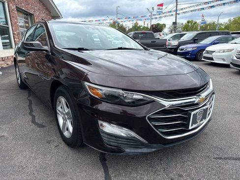 Used 2020 Chevrolet Malibu LS w/ Driver Confidence Package II FWD image 3