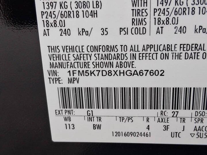Used 2017 Ford Explorer XLT w/ Equipment Group 202A FWD image 15