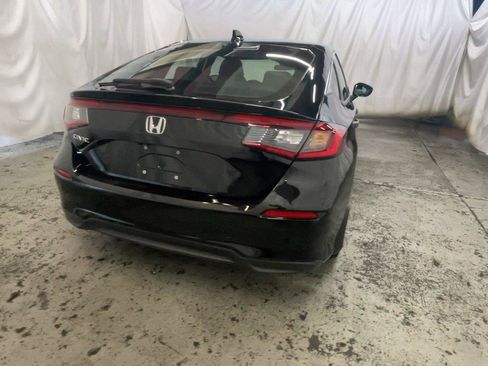 Used 2024 Honda Civic EX-L image 7