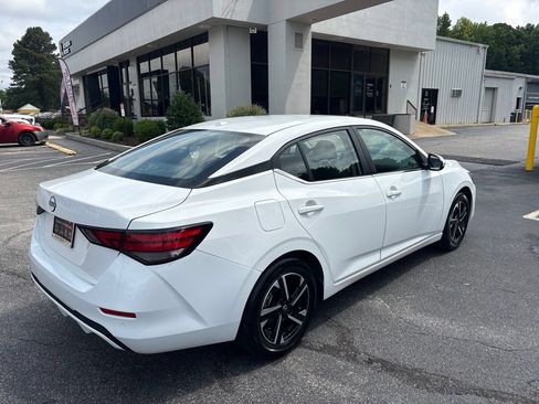 Used 2025 Nissan Sentra SV FWD image 3