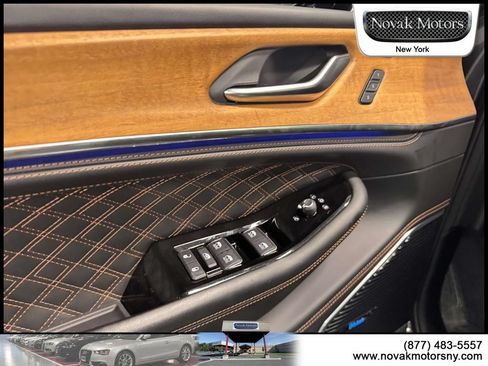 Used 2022 Jeep Grand Cherokee L Summit AWD/4WD image 15