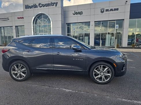 Used 2021 Chevrolet Blazer Premier w/ Driver Confidence II Package FWD image 4