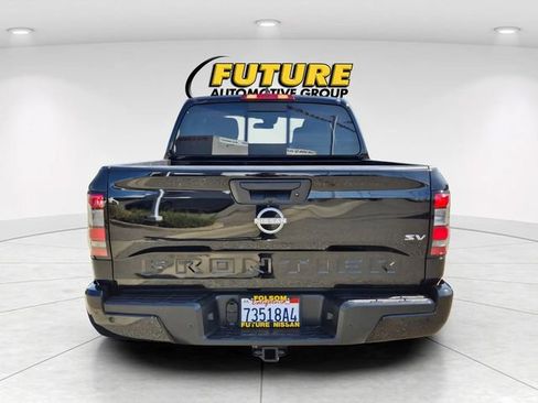 Used 2024 Nissan Frontier SV w/ SV Convenience Package image 5