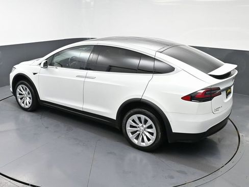 Used 2018 Tesla Model X 100D image 49