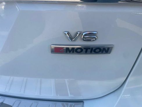 Used 2019 Volkswagen Atlas SEL Premium AWD/4WD image 4