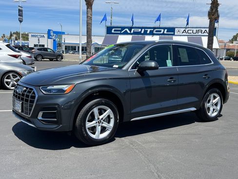 Used 2023 Audi Q5 2.0T Premium w/ Convenience Package AWD/4WD image 4