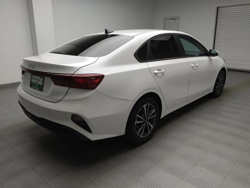 Used 2023 Kia Forte LXS FWD image 9