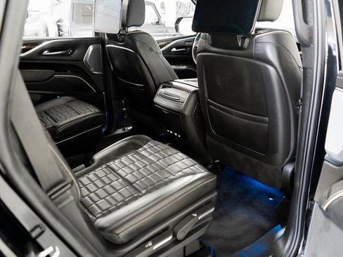 Used 2024 Cadillac Escalade Sport Platinum image 32