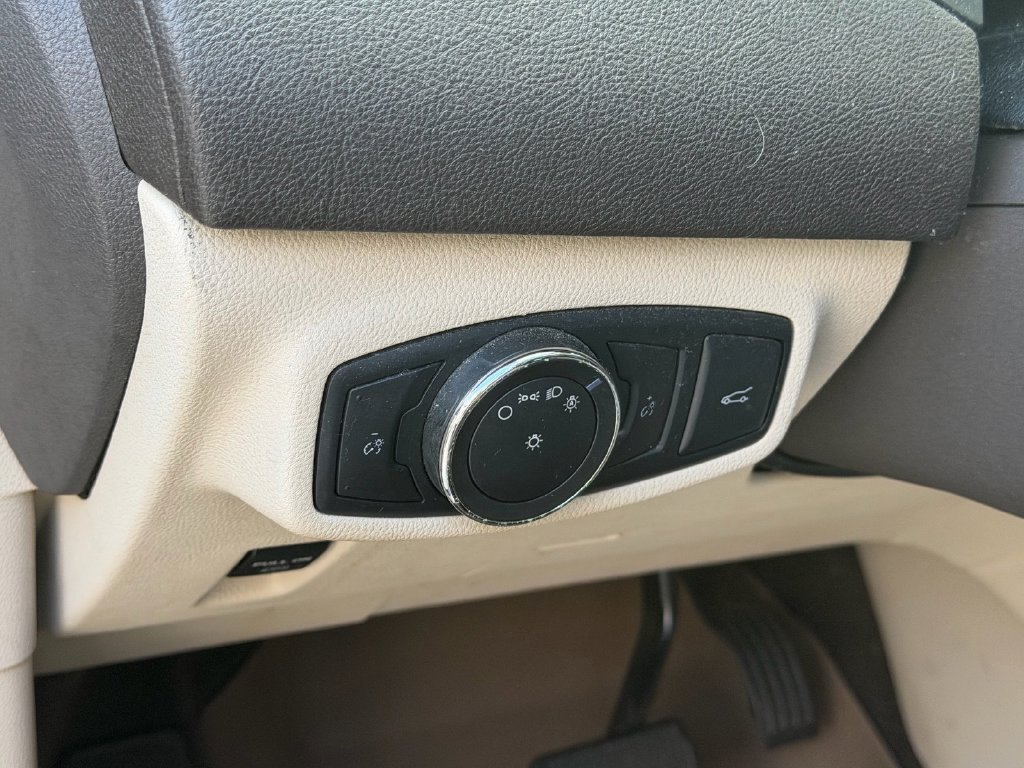 Used 2017 Lincoln MKC Select w/ Select Plus Package FWD image 12