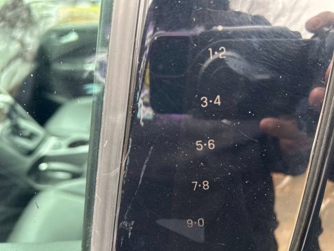 Used 2016 Ford Escape SE w/ SE Leather Comfort Package image 18