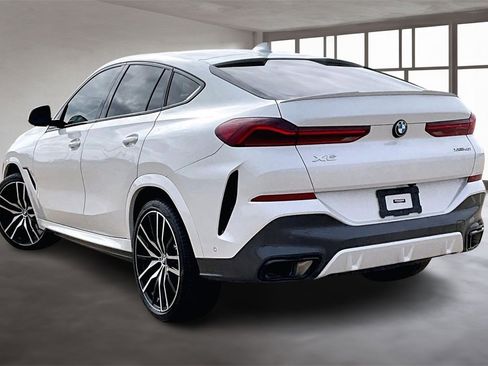 Used 2023 BMW X6 xDrive40i w/ M Sport Package image 12