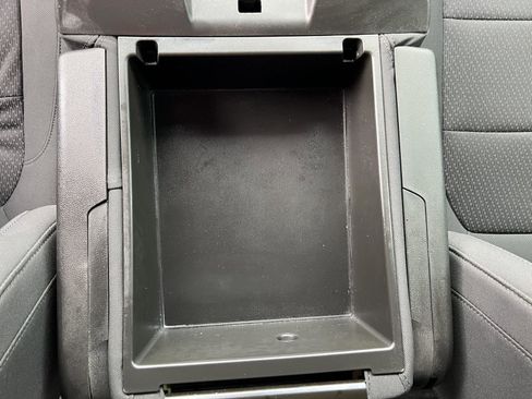 Used 2020 Chevrolet Silverado 1500 Custom w/ Custom Value Package image 31