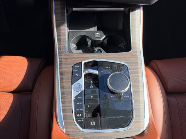 Used 2026 BMW X5 xDrive40i AWD/4WD image 11