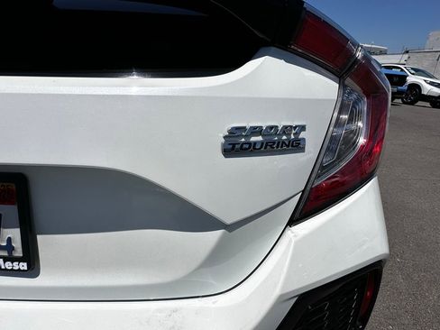 Used 2018 Honda Civic Sport Touring image 4