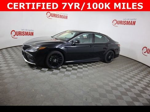 Used 2023 Toyota Camry XSE FWD image 5