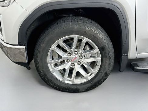 Used 2020 GMC Sierra 1500 SLT w/ SLT Premium Plus Package AWD/4WD image 11