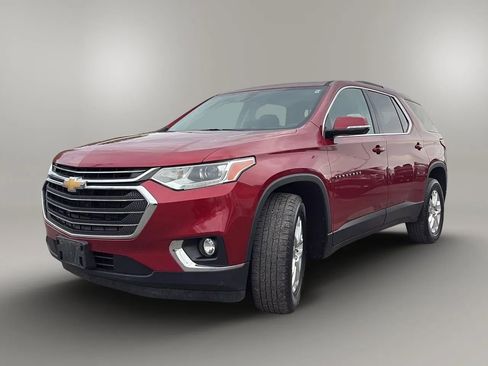 Used 2018 Chevrolet Traverse LT AWD/4WD image 3