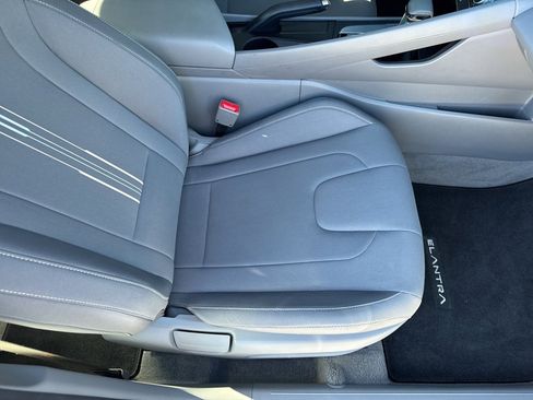 Certified 2025 Hyundai Elantra Sport image 14