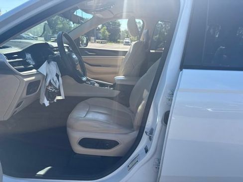 Used 2022 Jeep Grand Cherokee L Limited w/ Luxury Tech Group II AWD/4WD image 26