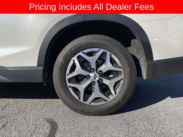 Used 2023 Subaru Forester Premium AWD/4WD image 9