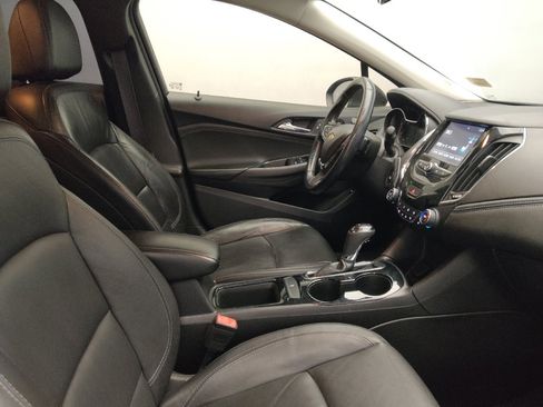 Used 2017 Chevrolet Cruze Premier image 21