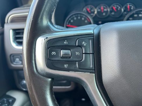 Used 2021 Chevrolet Suburban LT RWD image 24