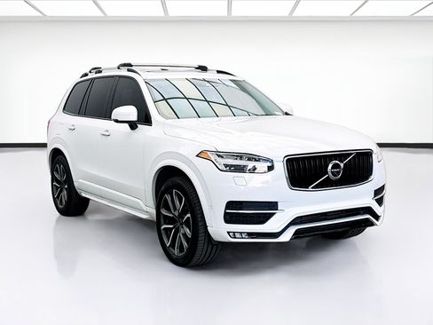 Used 2018 Volvo XC90 T6 Momentum w/ Convenience Package AWD/4WD image 3