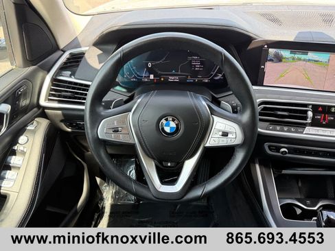 Used 2022 BMW X7 xDrive40i w/ Premium Package AWD/4WD image 21